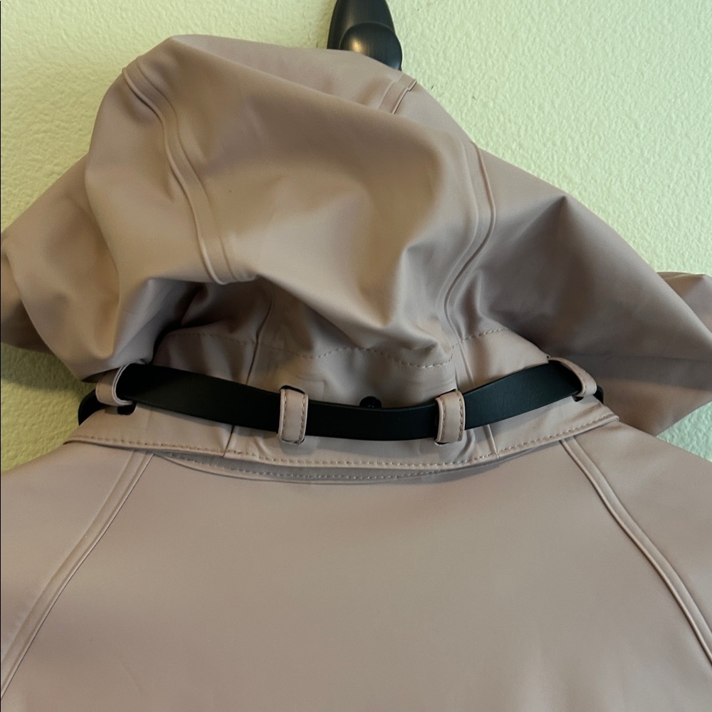 IlseJacobsen Hooded Raincoat Color: Adobe Rose - Picture 13 of 16